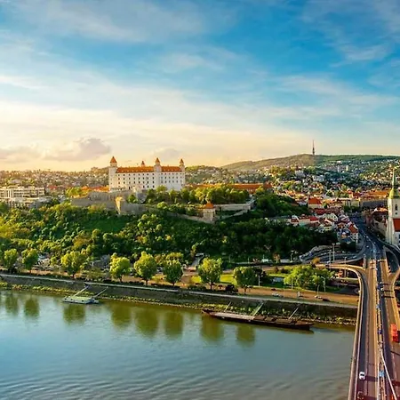 Appartement 2br Awarded For Renovation & Design Bratislava