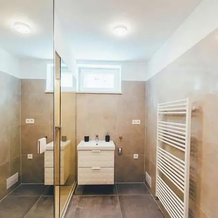 Lejlighed 2br Awarded For Renovation & Design *